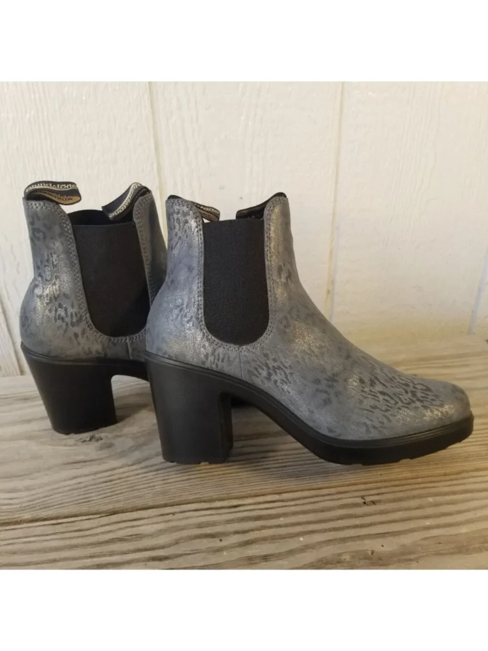 Blundstone Chelsea Womens Silver Cheetah Print High Cuban Heel Boots US 9 2365